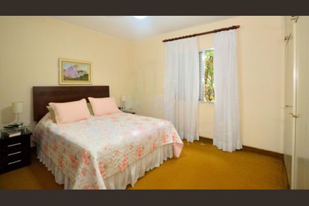 Casa à venda com 80m², 3 quartos e sem vaga