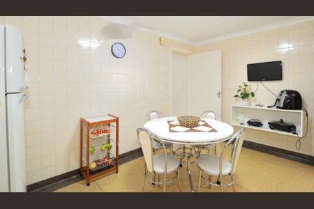Casa à venda com 80m², 3 quartos e sem vaga