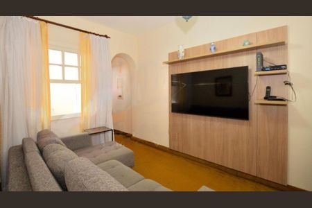 Casa à venda com 80m², 3 quartos e sem vaga