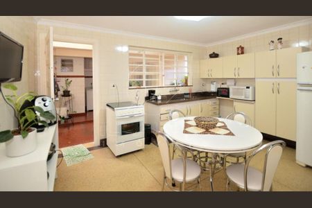 Casa à venda com 80m², 3 quartos e sem vaga