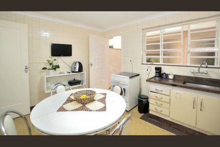 Casa à venda com 80m², 3 quartos e sem vaga