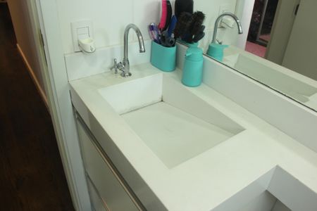 Apartamento para alugar com 84m², 2 quartos e 2 vagasBanheiro Social