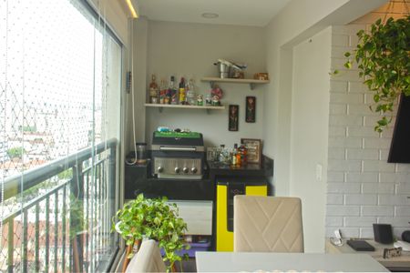 Sala de apartamento para alugar com 2 quartos, 84m² em Marapé, Santos