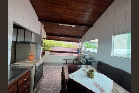 Casa à venda com 3 quartos, 209m² em Anchieta, São Bernardo do Campo