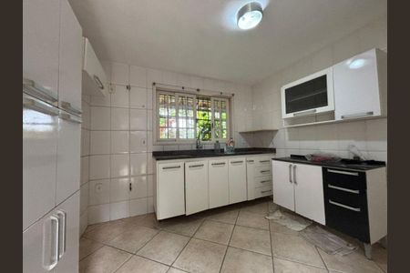 Casa à venda com 3 quartos, 300m² em Itaipu, Niterói