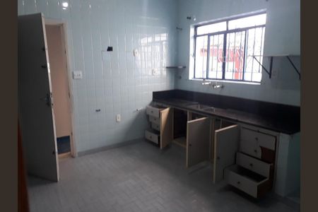 Casa à venda com 3 quartos, 165m² em Vila Monumento, São Paulo