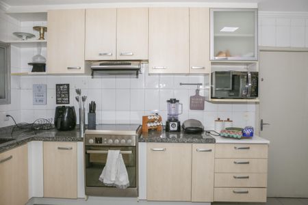 Apartamento à venda com 130m², 3 quartos e 2 vagasCozinha