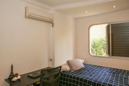 Apartamento à venda com 130m², 3 quartos e 2 vagasQuarto 3