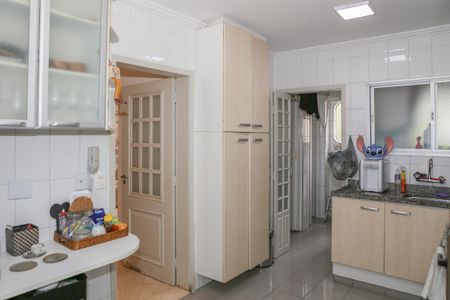 Apartamento à venda com 130m², 3 quartos e 2 vagasCozinha