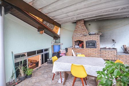 Casa à venda com 89m², 2 quartos e 2 vagasChurrasqueira