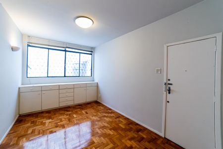 Apartamento à venda com 75m², 2 quartos e 1 vaga Apartamento à venda com 75m², 2 quartos e 1 vagaSala