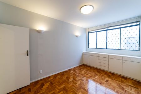 Sala de apartamento à venda com 2 quartos, 75m² em Anchieta, Belo Horizonte