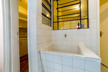 Apartamento à venda com 75m², 2 quartos e 1 vaga Apartamento à venda com 75m², 2 quartos e 1 vagaÁrea de Serviço