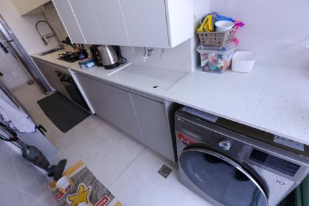 Apartamento para alugar com 62m², 2 quartos e 1 vagaÁrea de serviço 