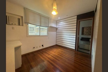 Apartamento à venda com 3 quartos, 140m² em Icaraí, Niterói
