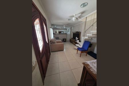 Casa à venda com 2 quartos, 200m² em Itaipu, Niterói