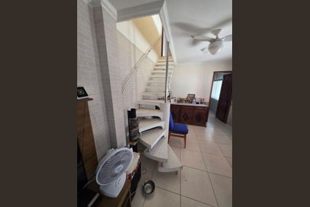 Casa à venda com 2 quartos, 200m² em Itaipu, Niterói