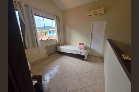 Casa à venda com 2 quartos, 200m² em Itaipu, Niterói