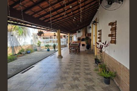 Casa à venda com 2 quartos, 200m² em Itaipu, Niterói