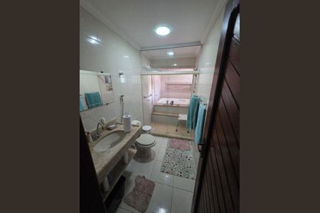 Casa à venda com 2 quartos, 200m² em Itaipu, Niterói