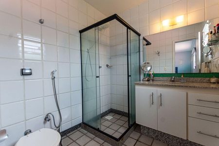 Casa à venda com 3 quartos, 180m² em Sapê, Niterói