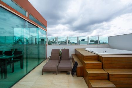 Apartamento à venda com 172m², 3 quartos e 3 vagas Apartamento à venda com 172m², 3 quartos e 3 vagasCOBERTURA