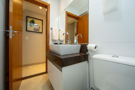 Apartamento à venda com 172m², 3 quartos e 3 vagas Apartamento à venda com 172m², 3 quartos e 3 vagasBANHEIRO1