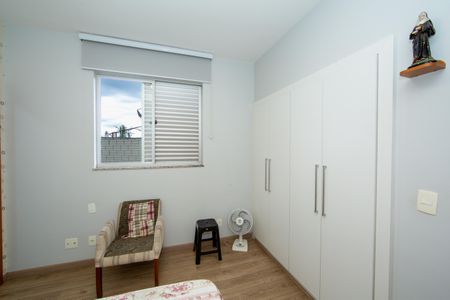 Apartamento à venda com 172m², 3 quartos e 3 vagas Apartamento à venda com 172m², 3 quartos e 3 vagasQUARTO2