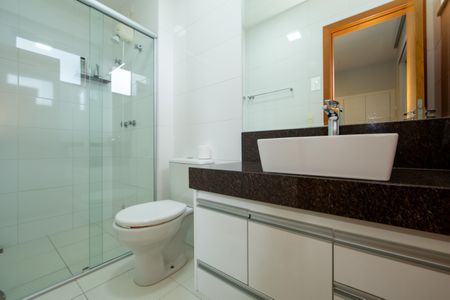 Apartamento à venda com 172m², 3 quartos e 3 vagas Apartamento à venda com 172m², 3 quartos e 3 vagasBANHEIRO2