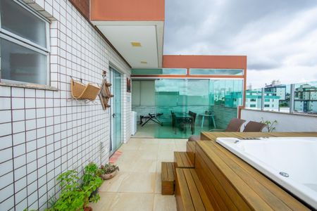 Apartamento à venda com 172m², 3 quartos e 3 vagas Apartamento à venda com 172m², 3 quartos e 3 vagasCOBERTURA