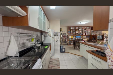 Apartamento para alugar com 106m², 1 quarto e 2 vagas Apartamento para alugar com 106m², 1 quarto e 2 vagasCozinha
