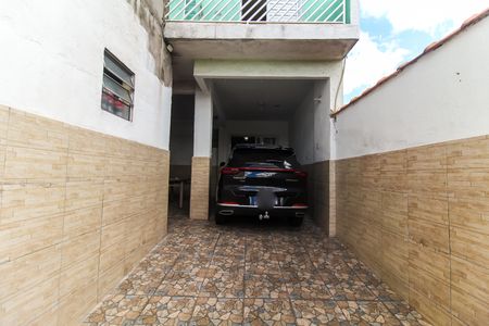 Casa à venda com 180m², 5 quartos e 2 vagas Casa à venda com 180m², 5 quartos e 2 vagasGaragem