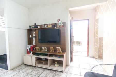 Sala de casa à venda com 5 quartos, 180m² em Vila Brasil, São Paulo