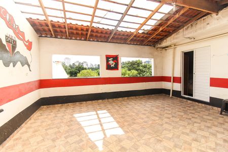 Casa à venda com 180m², 5 quartos e 2 vagas Casa à venda com 180m², 5 quartos e 2 vagasVaranda da Suíte