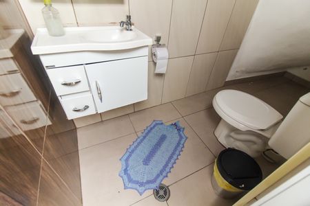 Casa à venda com 180m², 5 quartos e 2 vagas Casa à venda com 180m², 5 quartos e 2 vagasLavabo