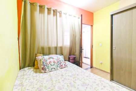 Casa à venda com 180m², 5 quartos e 2 vagas Casa à venda com 180m², 5 quartos e 2 vagasQuarto 2