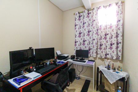 Casa à venda com 180m², 5 quartos e 2 vagas Casa à venda com 180m², 5 quartos e 2 vagasQuarto 5/Escritório