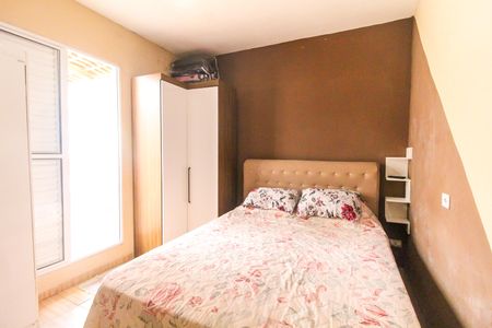 Casa à venda com 180m², 5 quartos e 2 vagas Casa à venda com 180m², 5 quartos e 2 vagasSuíte