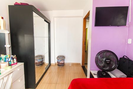 Casa à venda com 180m², 5 quartos e 2 vagas Casa à venda com 180m², 5 quartos e 2 vagasQuarto 3