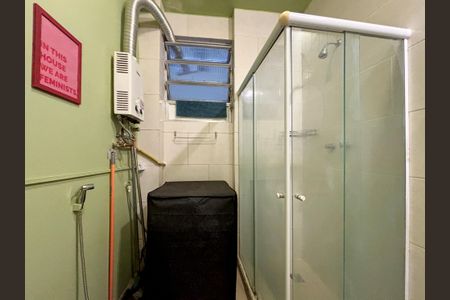 Banheiro social de apartamento para alugar com 1 quarto, 40m² em Copacabana, Rio de Janeiro