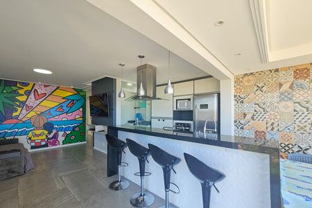 cozinha de apartamento para alugar com 3 quartos, 101m² em Parque Enseada, Guarujá