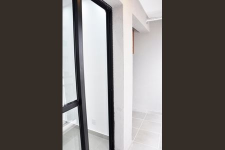 Apartamento para alugar com 42m², 2 quartos e sem vaga Apartamento para alugar com 42m², 2 quartos e sem vagaDetalhe - Varanda da Sala