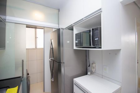 Apartamento para alugar com 53m², 2 quartos e 1 vaga Apartamento para alugar com 53m², 2 quartos e 1 vagaCozinha e Área de Serviço