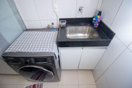 Apartamento para alugar com 53m², 2 quartos e 1 vaga Apartamento para alugar com 53m², 2 quartos e 1 vagaCozinha e Área de Serviço
