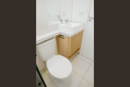 Apartamento para alugar com 45m², 2 quartos e 1 vaga Apartamento para alugar com 45m², 2 quartos e 1 vagaBanheiro