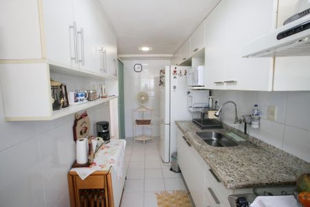 Apartamento à venda com 70m², 2 quartos e 1 vagaCozinha