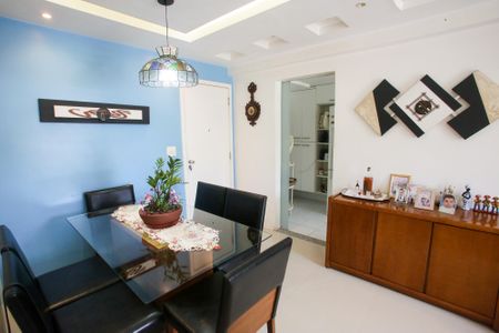 Apartamento à venda com 70m², 2 quartos e 1 vagaSala