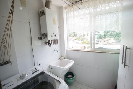 Apartamento à venda com 70m², 2 quartos e 1 vagaÁrea de Serviço