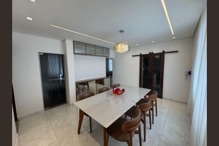 Apartamento à venda com 175m², 4 quartos e 1 vagaCopa