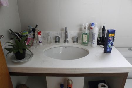 Apartamento para alugar com 83m², 2 quartos e 2 vagasBanheiro Social